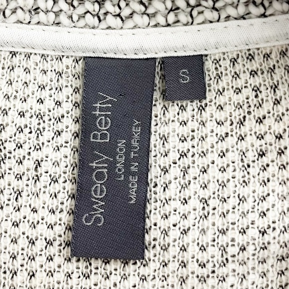 Sweaty Betty Restful Bouclé Lily White Zip Up
Jacket Size Small - Picture 14 of 15